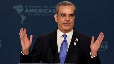 Le Gouvernement dominicain,