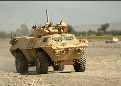 Un véhicule blindé de sécurité M1117 de l'armée américaine dans la province de Khost, en Afghanistan, en septembre 2007
