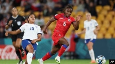 Football : Une passe décisive incroyable de Batcheba Louis sublimée par le but exceptionnel de Melchie Dumornay contre la Russie Football : Une passe décisive incroyable de Batcheba Louis sublimée par le but exceptionnel de Melchie Dumornay contre la Russie