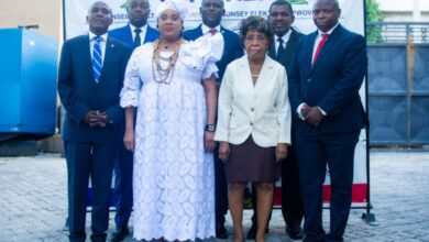 Des membres du CEP sans carte électorale