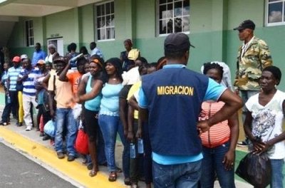 Des Haïtiens expulsés du Chili vers Haïti par les autorités chiliennes