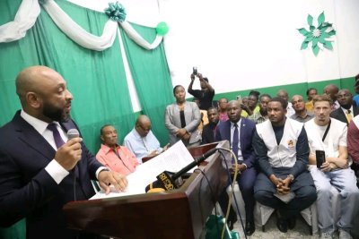 Cité-Soleil: Réouverture de l'hôpital Chancerelles ( Isaïe Jeanty )