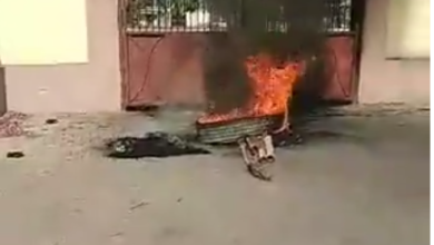 Les employés de l’ONA à Hinche protestent contre la nomination de Junie Monpremier, belle-sœur de Claude Joseph