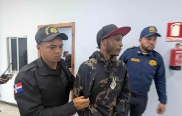 Un présumé chef de gang haïtien remis par la République Dominicaine à la PNH