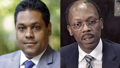 Rencontre entre le coordonnateur du CPT Laurent Saint-Cyr et l'ex-président Jean-Bertrand Aristide